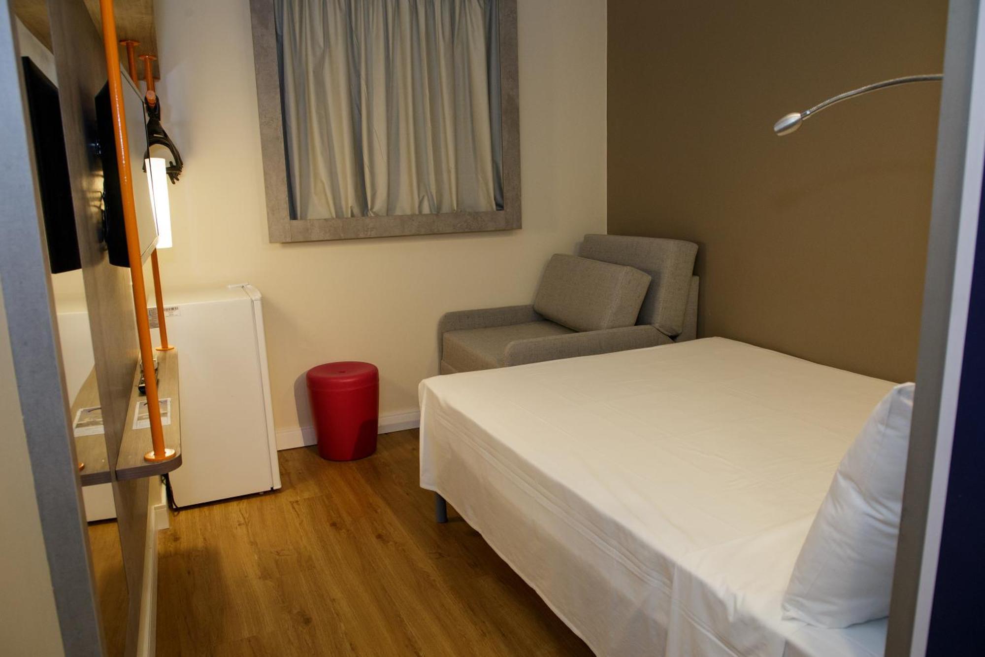 Ibis Budget Maceio Pajucara Bagian luar foto