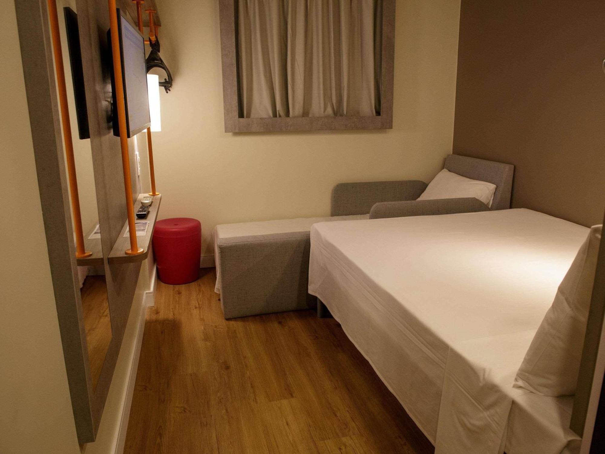 Ibis Budget Maceio Pajucara Bagian luar foto
